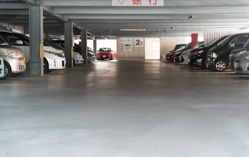 Slip and Falls in Parking Lots and Parking Garages in Texas