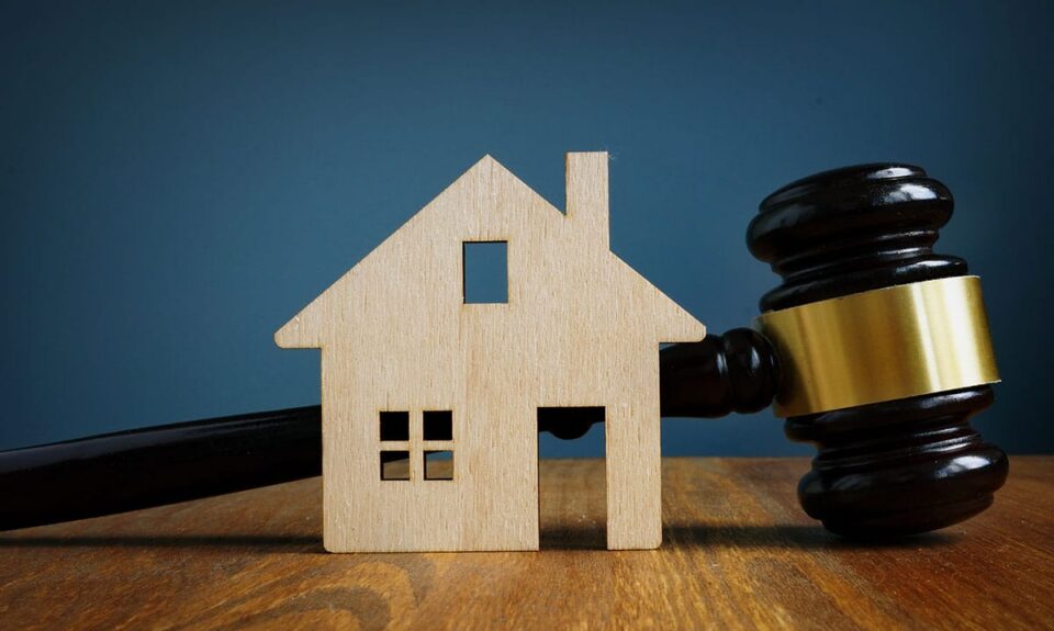 Are There Laws in Texas Against Selling Property You Don’t Own?