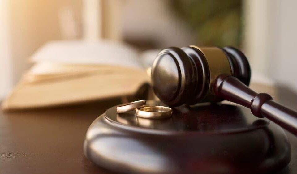 What Documents Do I Need to File to Start a Divorce Proceeding in Texas?