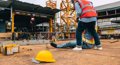 Workers’ Compensation vs. Personal Injury Litigation in Texas: Which Legal Path Fits Your DFW Work Accident?
