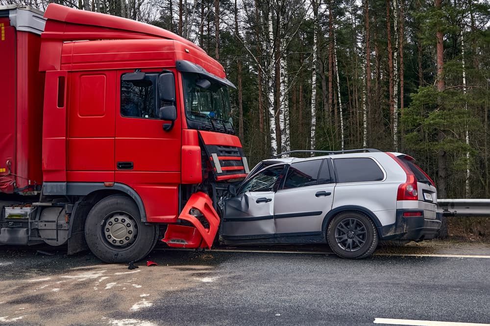 FA fatal accident between truck and car