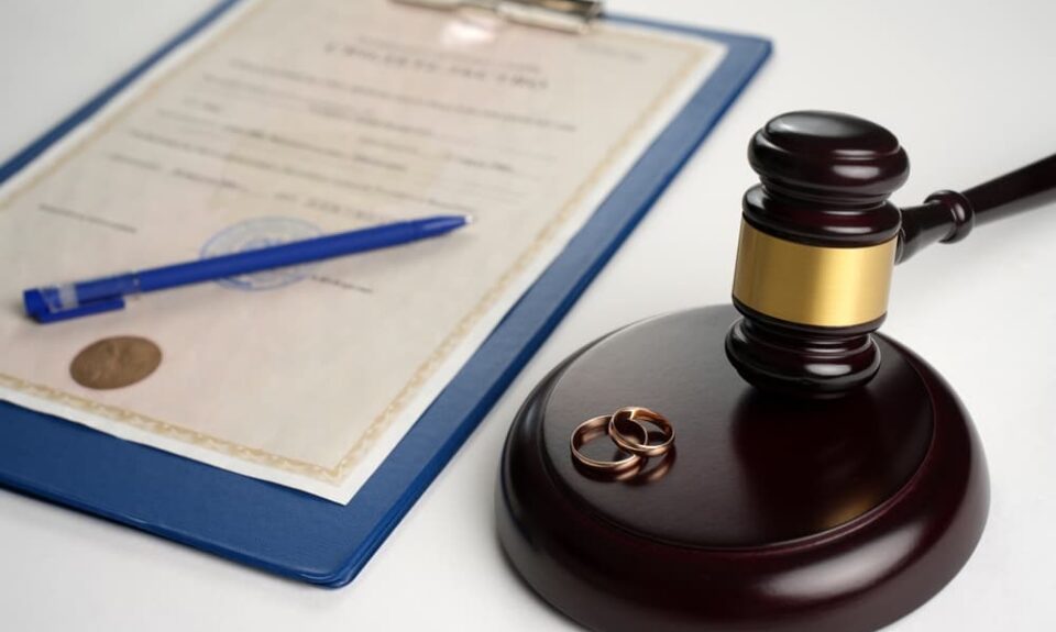 How Is a 401(k) or Retirement Account Divided in a Texas Divorce?