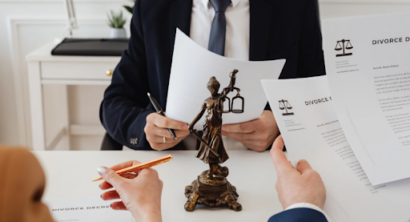 How Much Does a Divorce Lawyer Cost in Texas
